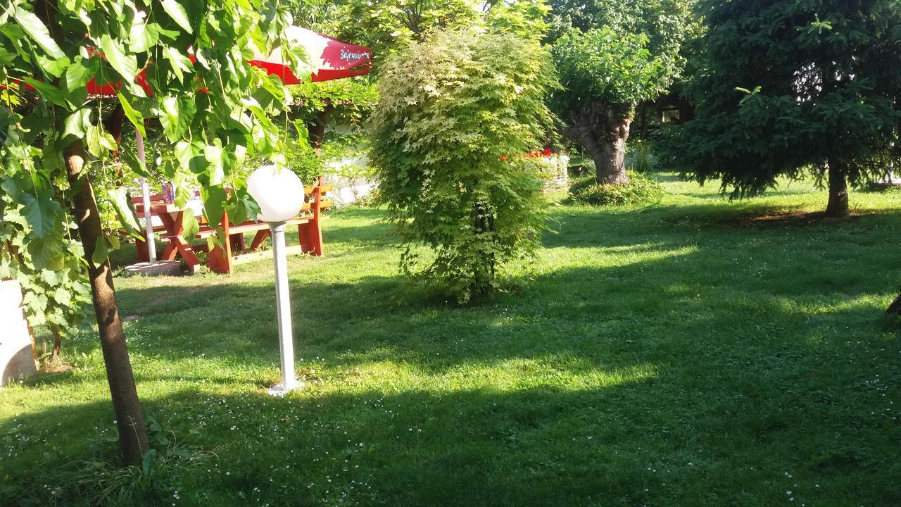 Santa Maria Apartment Donji Kovilj Екстер'єр фото